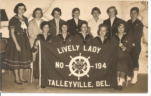 B. row: Nancy Hitchcock, Martha Forward, Kay Ramsey, Thea, Marlin Kumnick, Virginia Dan,  Sandy Poole; f. row: Peggy Stevens, Ronnie Riggs, Margaret Witherspoon, Barbara Anspach, Joanne Matthews